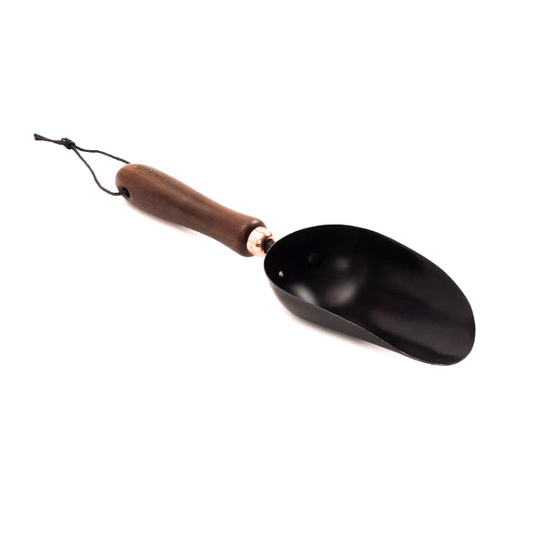WALNUT GARDEN SCOOP