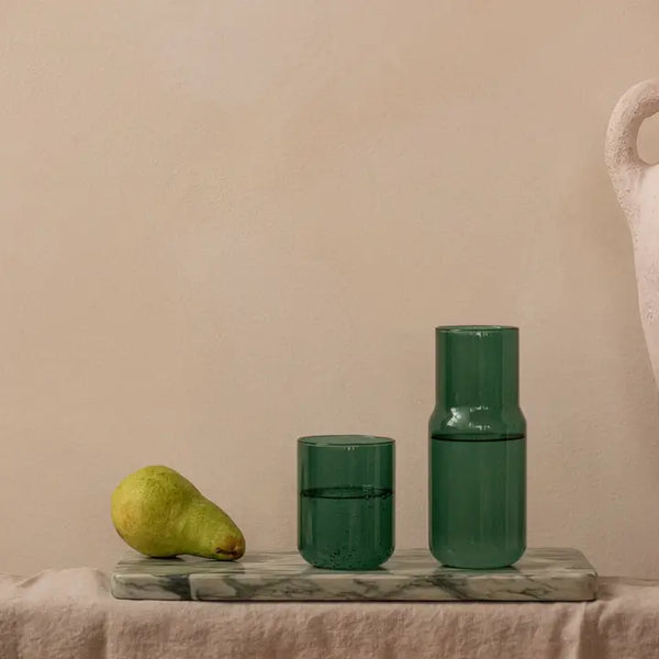 GLASS CARAFE