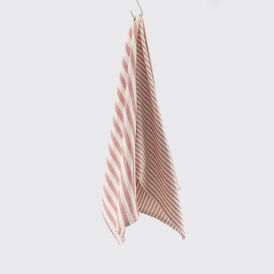 KITCHEN TOWEL